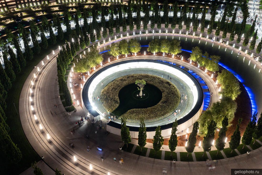 Инсталляция Искусственная среда в парке Галицкого фото