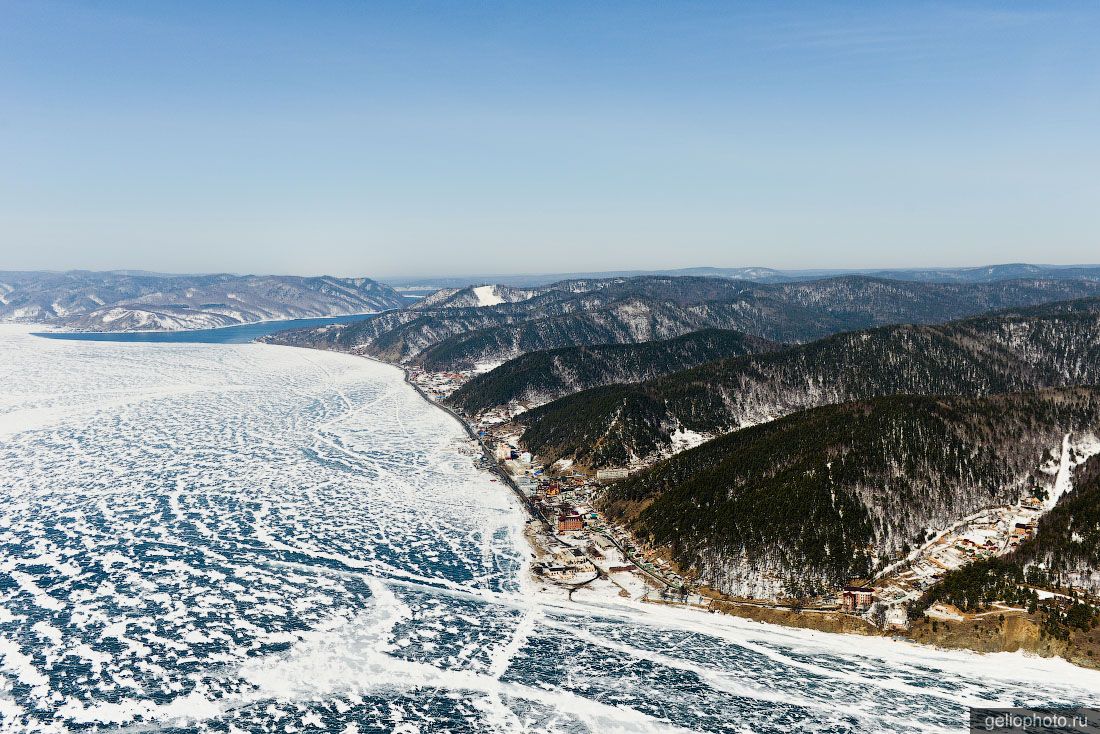 Поселок Листвянка на Байкале фото