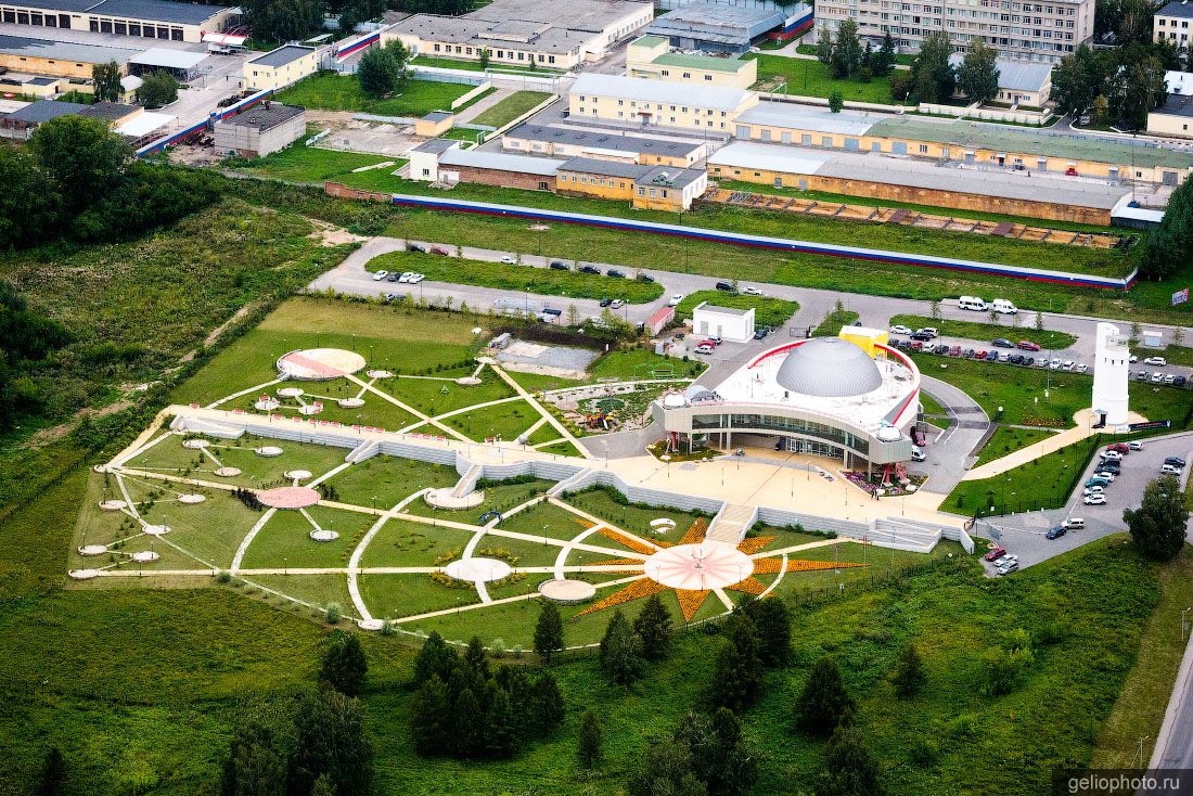 Новосибирский планетарий с высоты фото