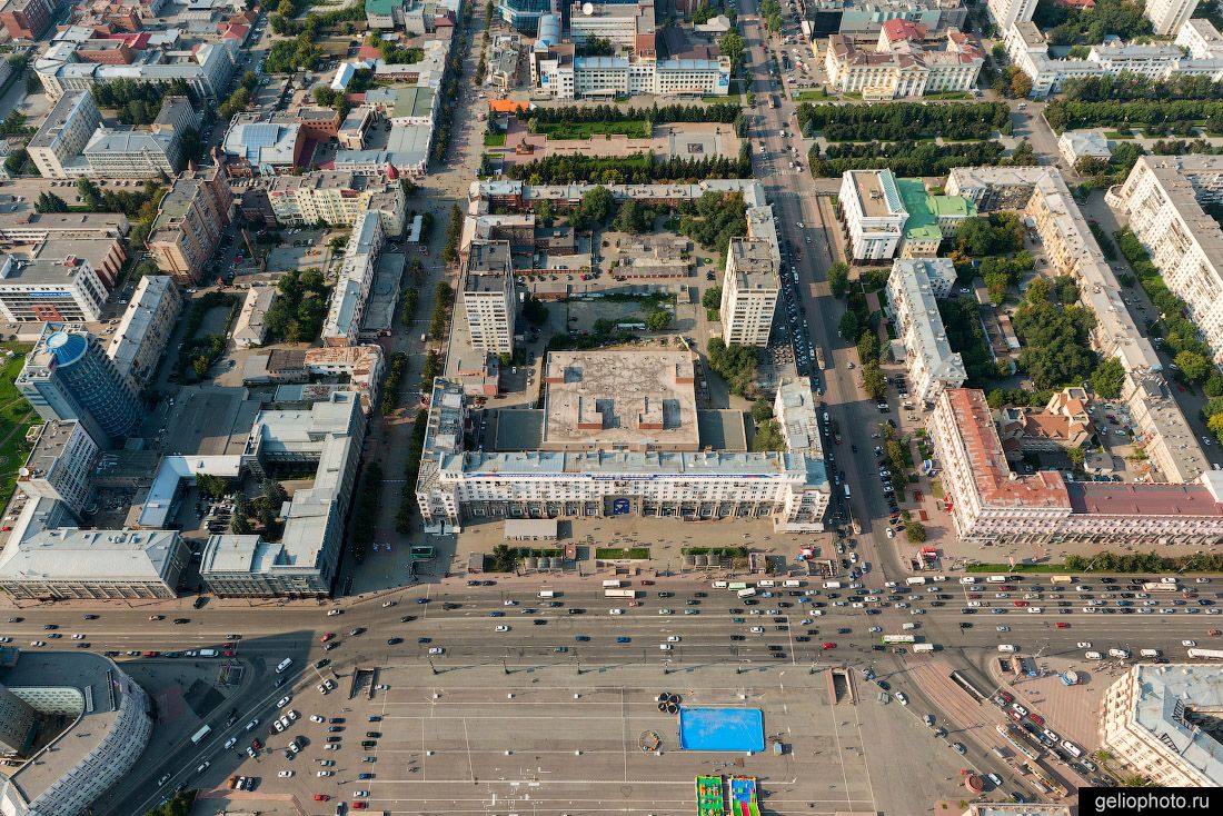 Площадь Революции в Челябинске с высоты фото
