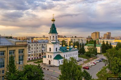 Воскресенский военный собор в Омске фото