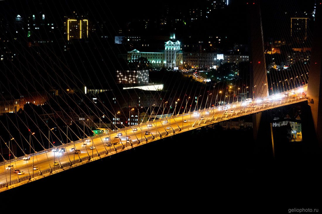 Золотой мост во Владивостоке ночью фото