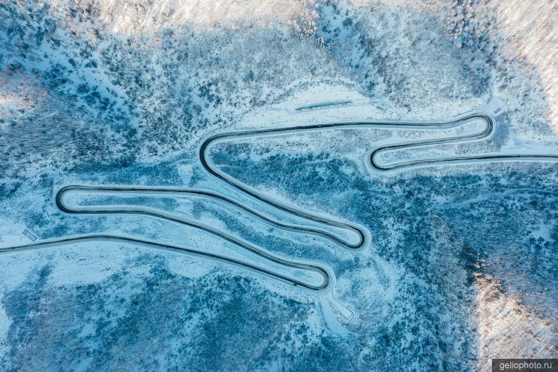 Серпантин по пути в Белокуриху горную фото