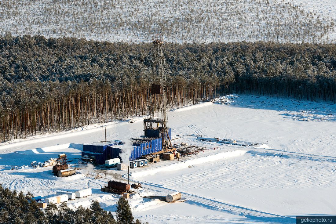 Добыча нефти в Ханты-Мансийском автономном округе фото