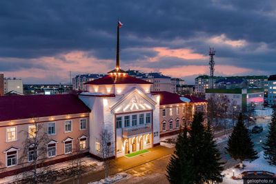 Администрация Ненецкого автономного округа в Наньян-Маре фото