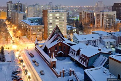 Кафедральный собор Преображения Господня в Новосибирске фото