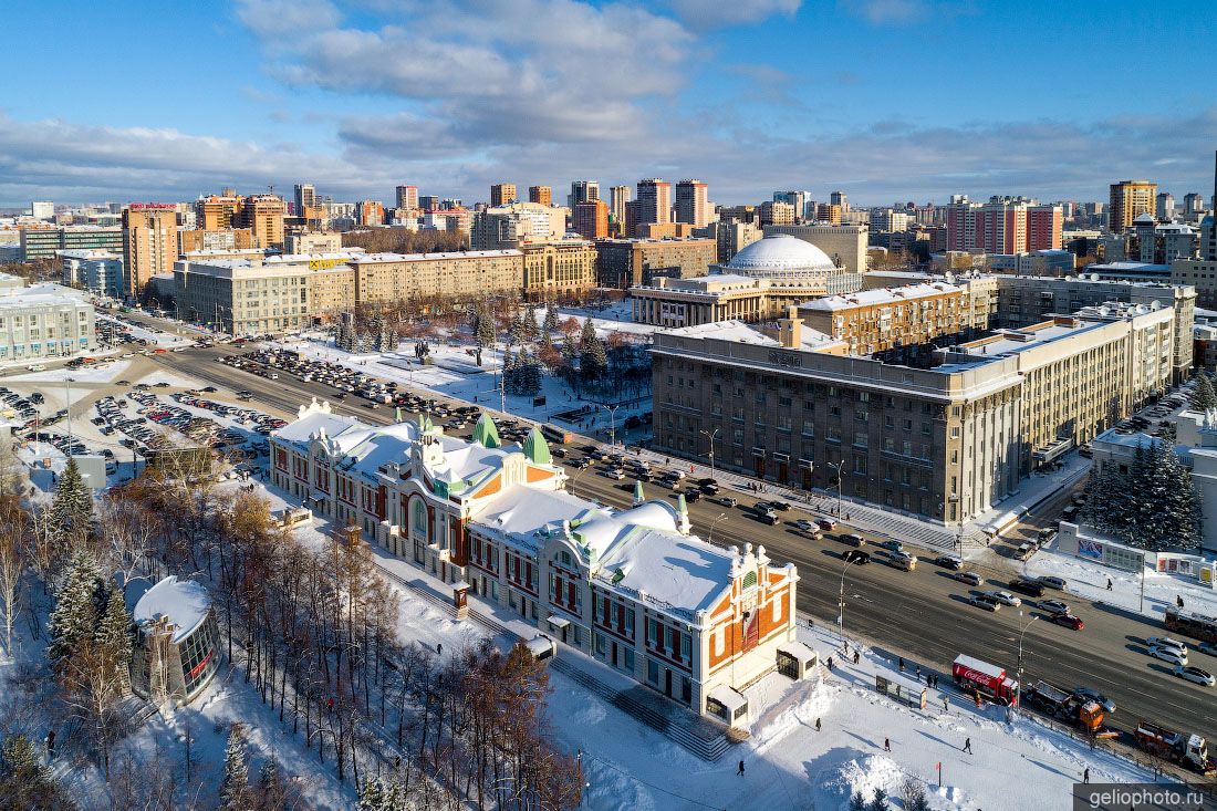 Краеведческий музей в Новосибирске зимой фото