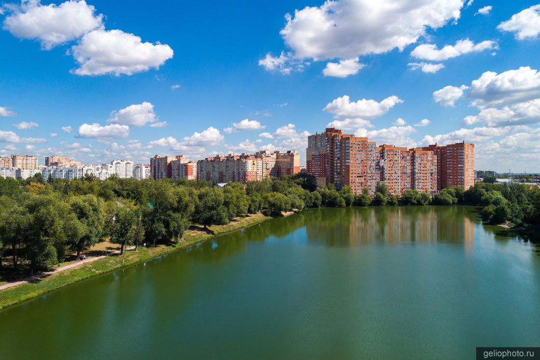 Пруд Белая дача в Котельниках фото