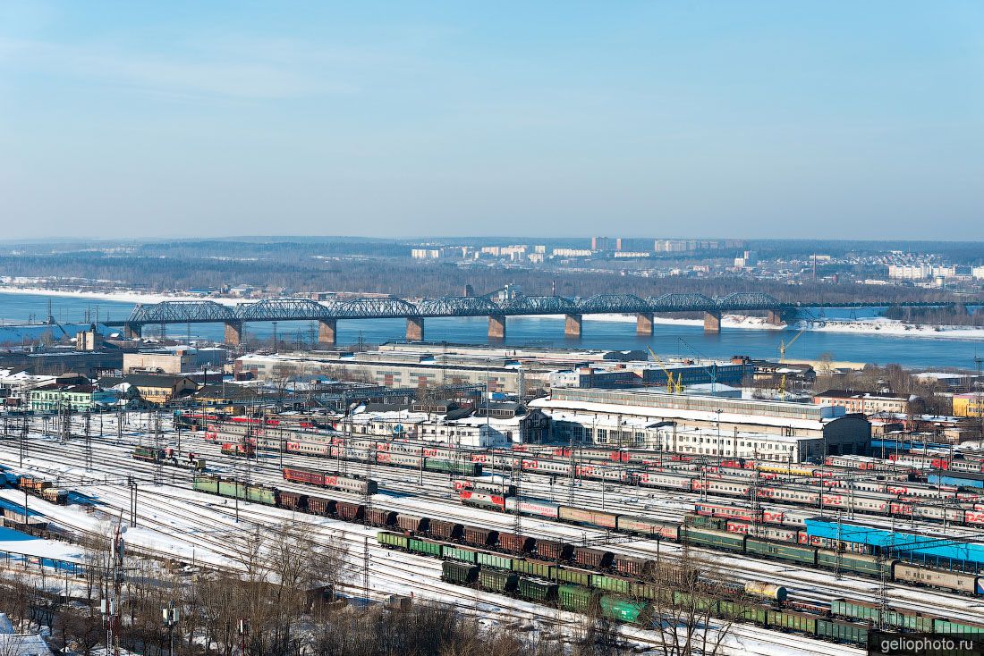 Железнодорожные поезда на станции Пермь фото