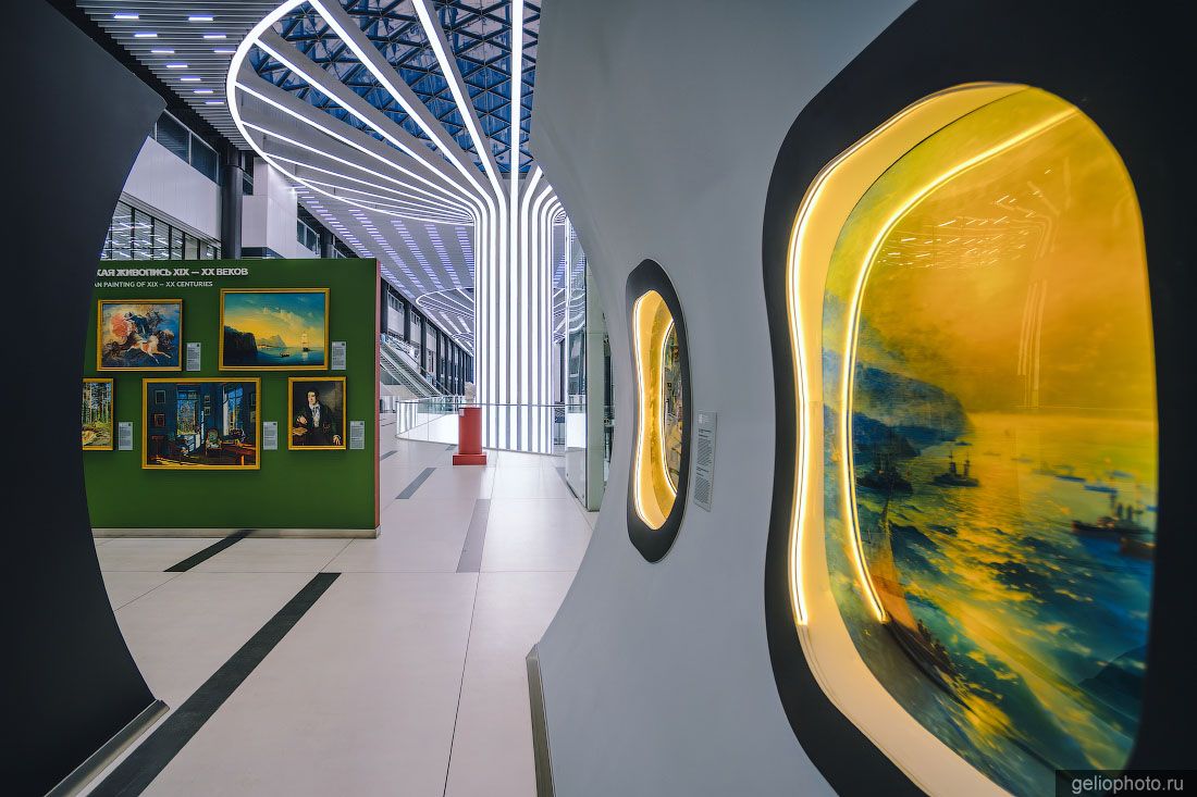 Выставка в аэропорту Толмачёво Новосибирска фото