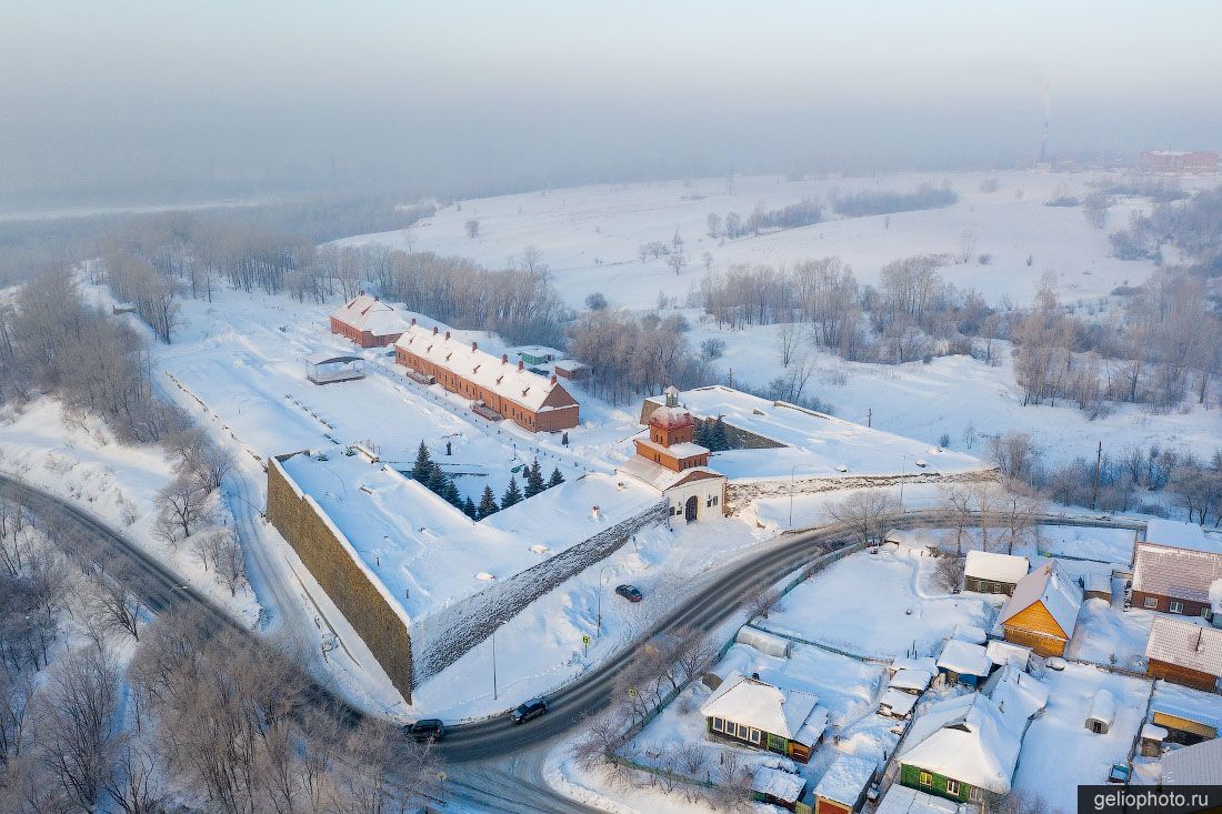 Кузнецкая крепость с высоты в Новокузнецке фото