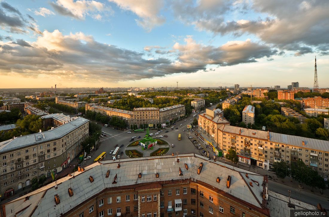 Площадь Станиславского в Новосибирске фото
