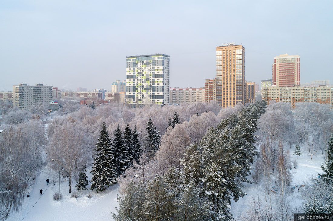 Нарымский сквер в Новосибирске зимой с высоты фото