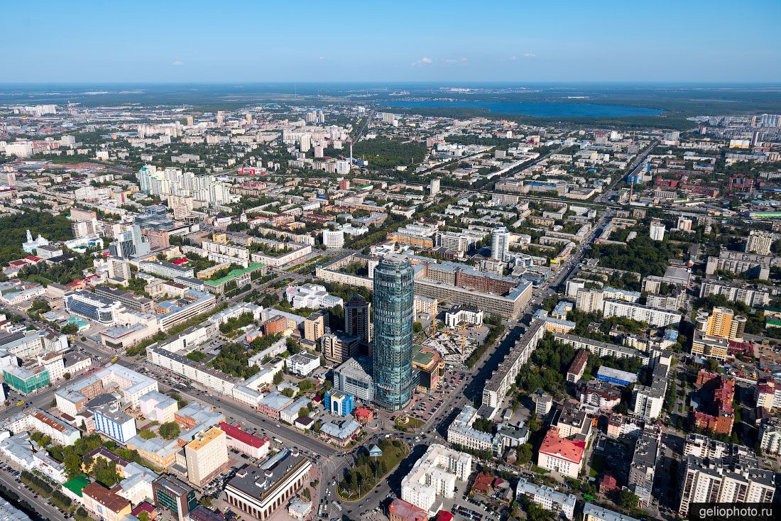 Центр Екатеринбурга с высоты летом фото