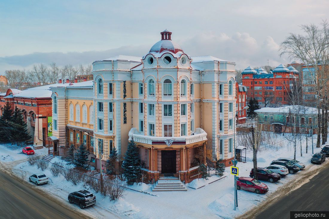 Драмтеатр Версия в Томске зимой фото