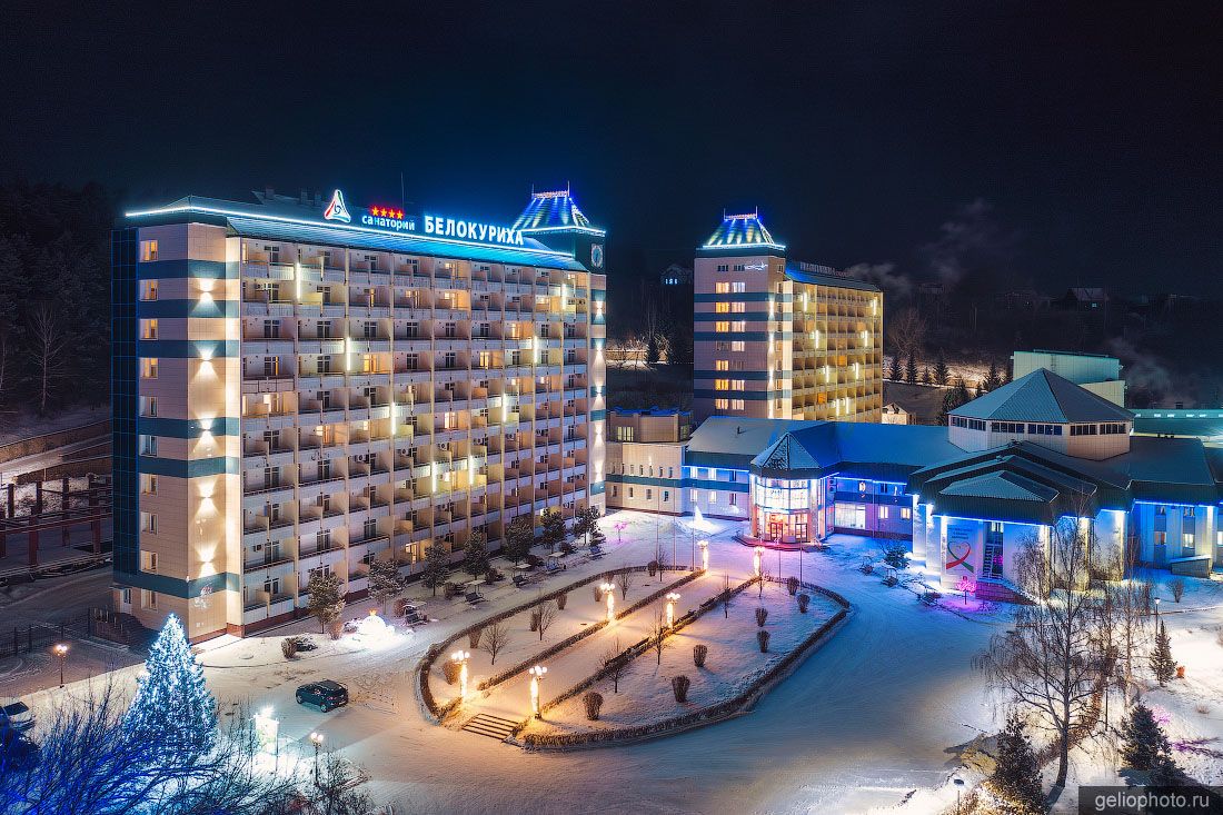 Главное здание санатория Белокуриха фото