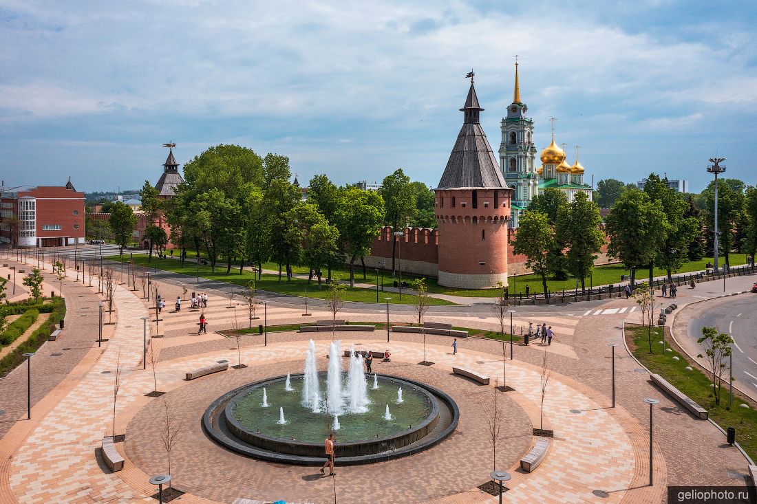 Крестовоздвиженская площадь в Туле фото