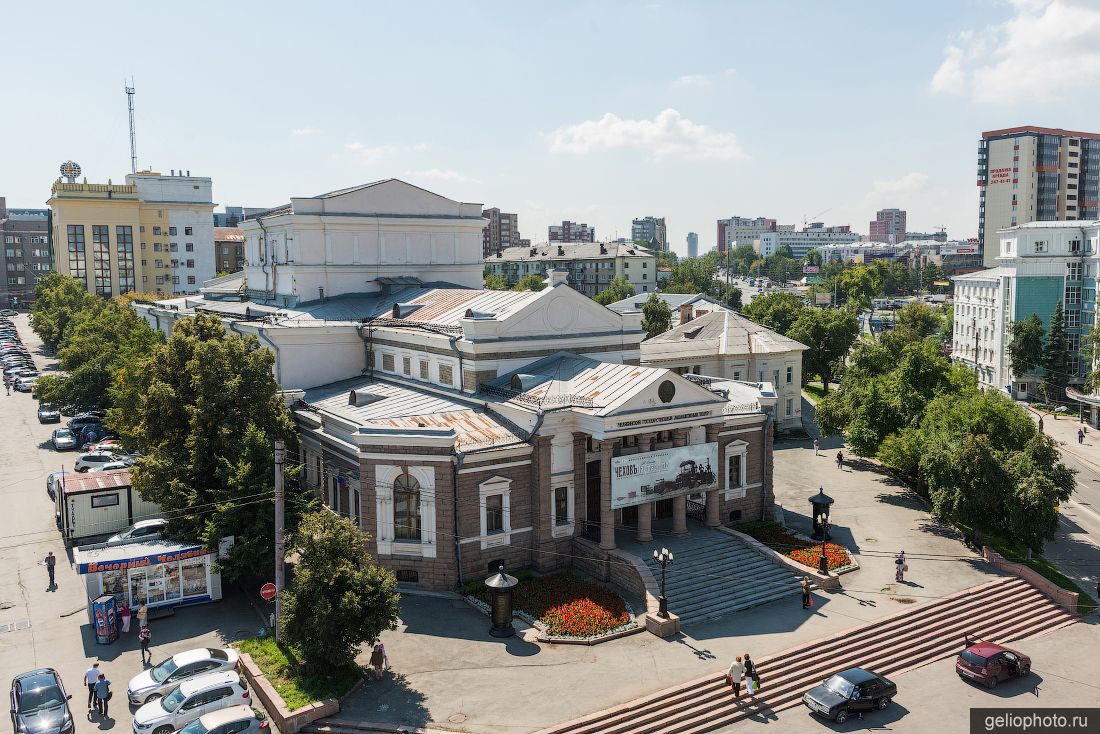 Челябинский молодежный театр фото