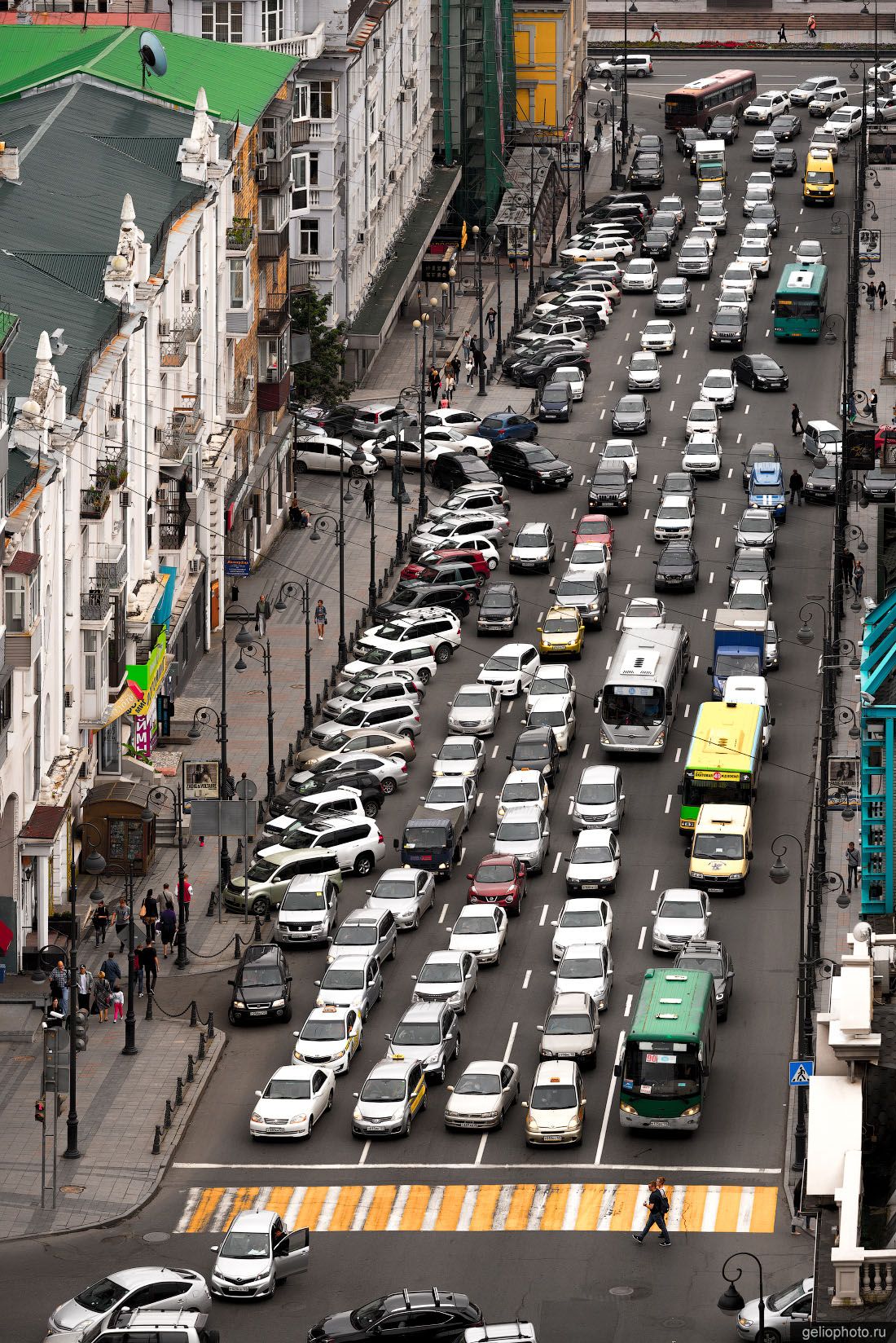 Пробка на Океанском проспекте во Владивостоке фото