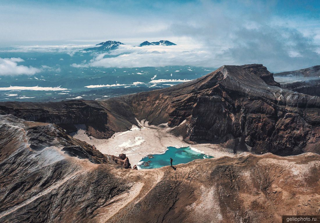 Действующий вулкан Горелый на Камчатке фото
