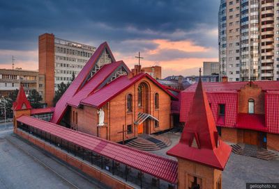 Собор Преображения Господня в Новосибирске фото