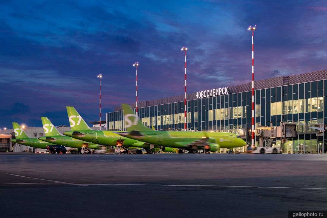 Самолёты S7 Airlines в Новосибирске фото