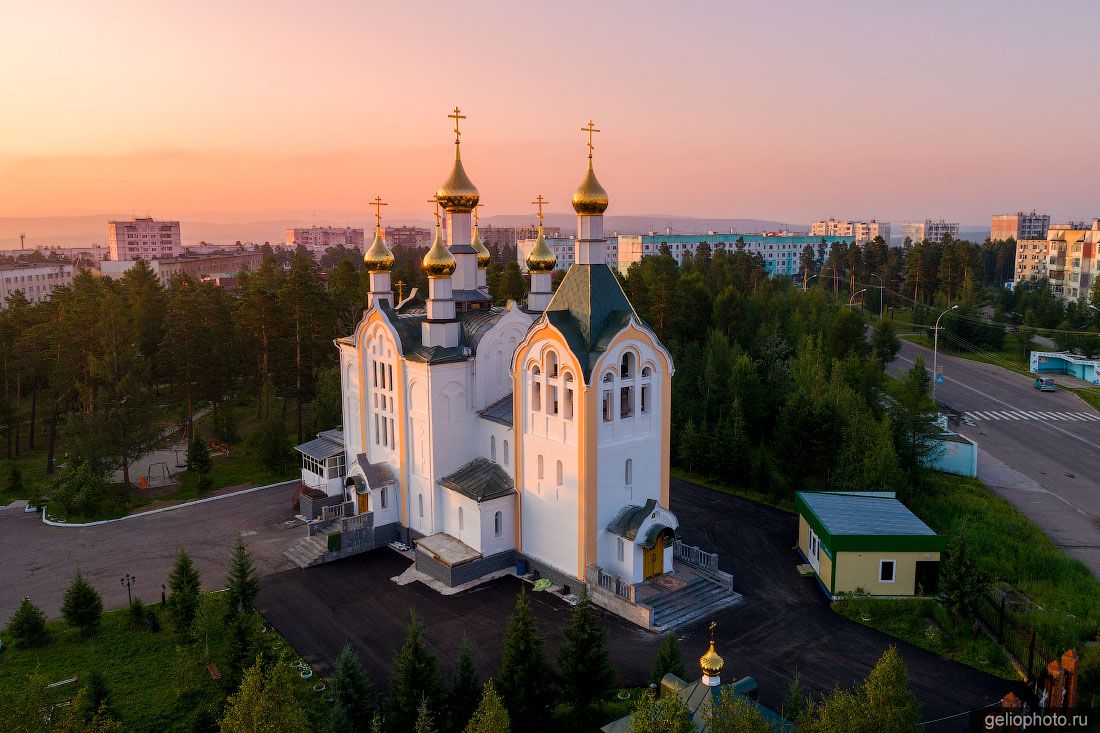 Храм Казанской иконы Божией Матери в Нерюнгри фото