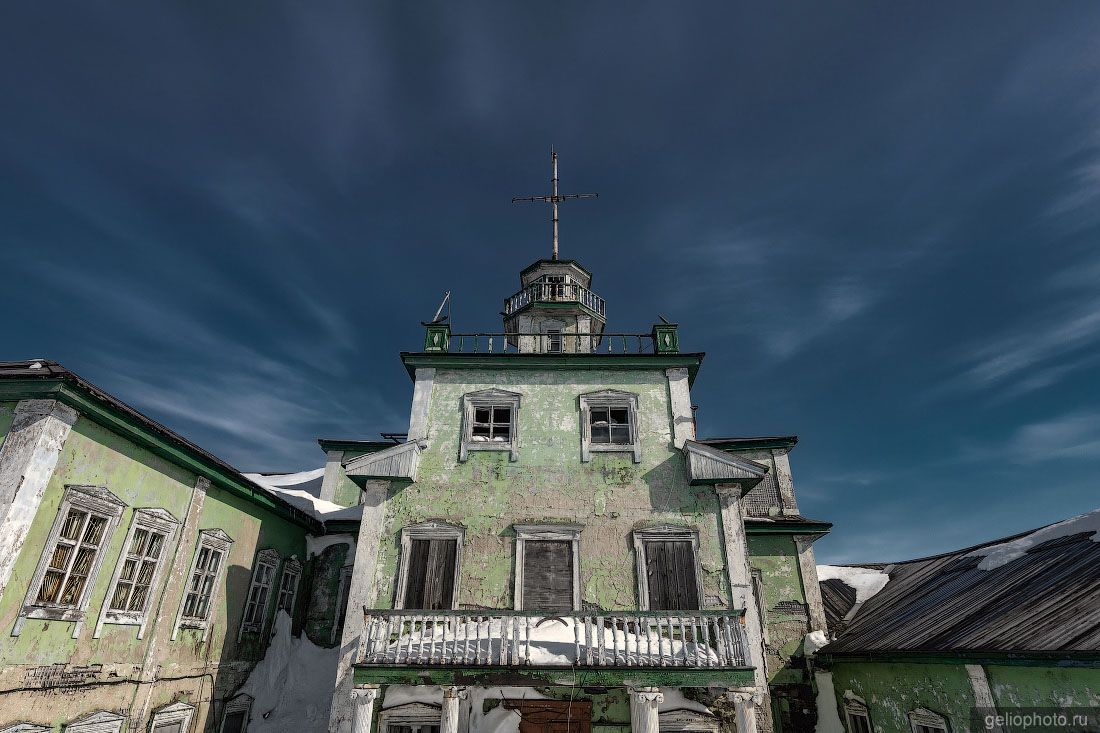 Самое северное здание в стиле сталинского ампира на Диксоне фото