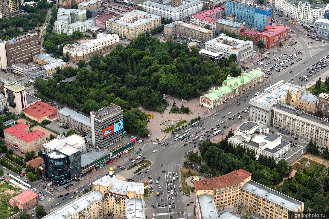 Первомайский сквер в Новосибирске с высоты фото