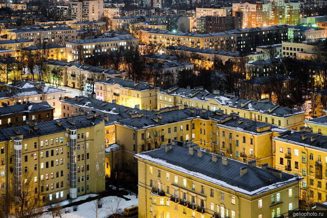 Большая Охта в Санкт-Петербурге вечером фото