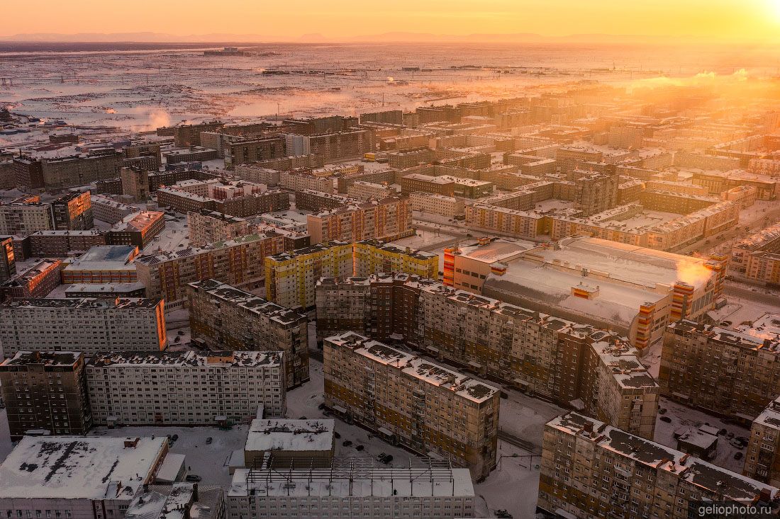 Площадь Металлургов в Норильске с высоты фото