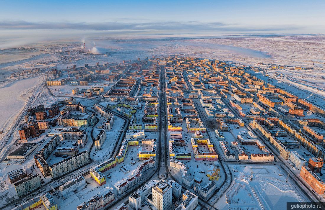 Ленинский проспект в Норильске с высоты фото