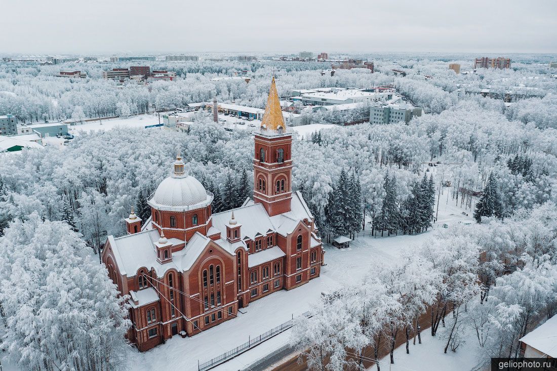 Церковь Христа Спасителя в Сыктывкаре фото
