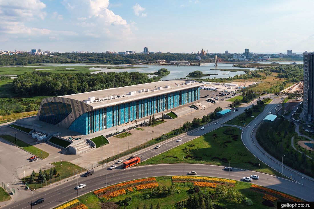 Дворец водных видов спорта в Казани фото