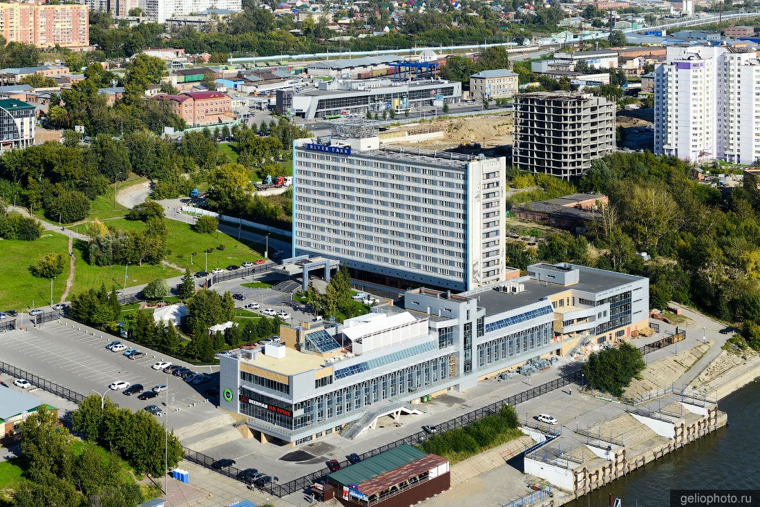 Отель River park в Новосибирске с высоты фото
