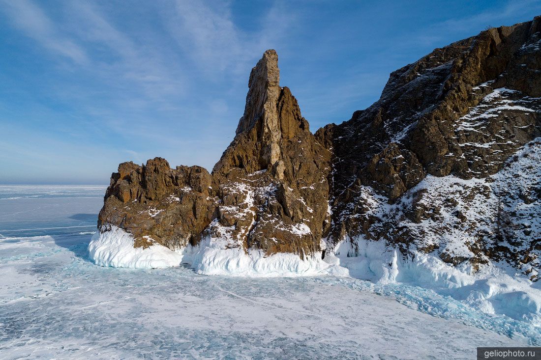Мыс Хобой на Байкале зимой фото