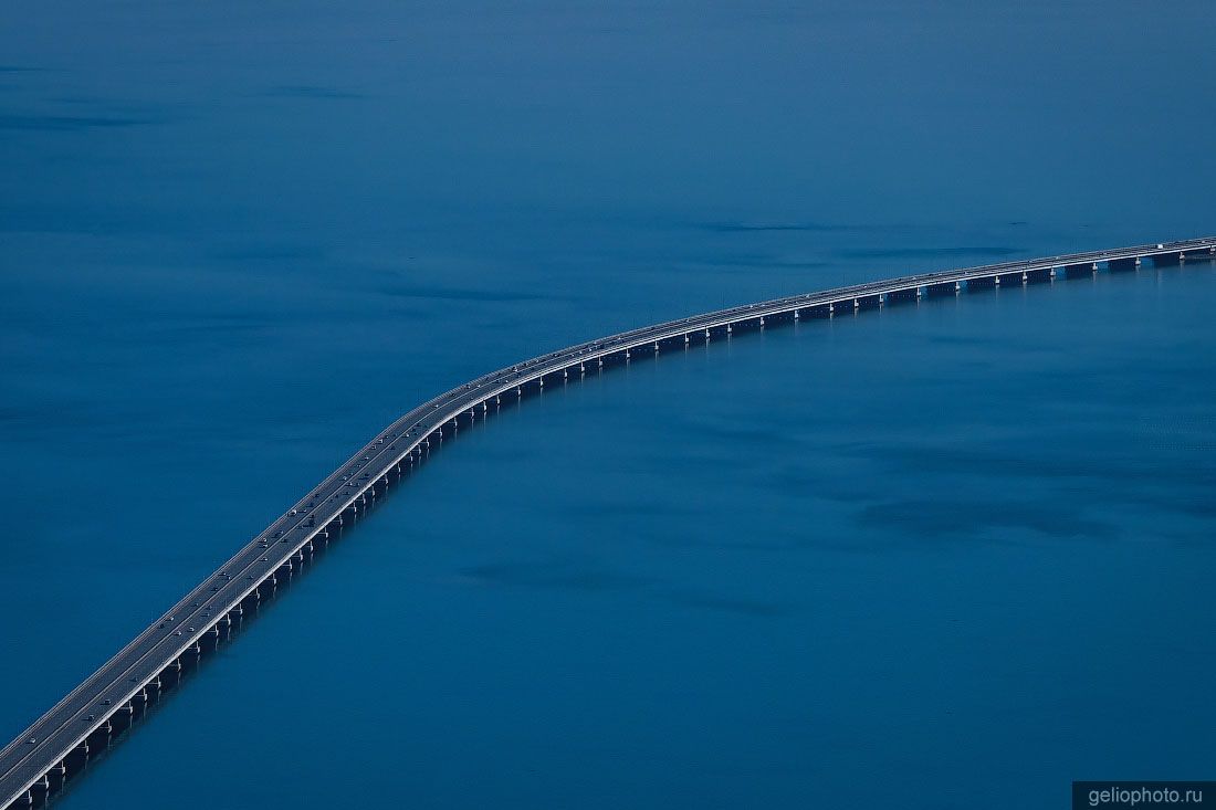 Мост через Амурский залив во Владивостоке фото