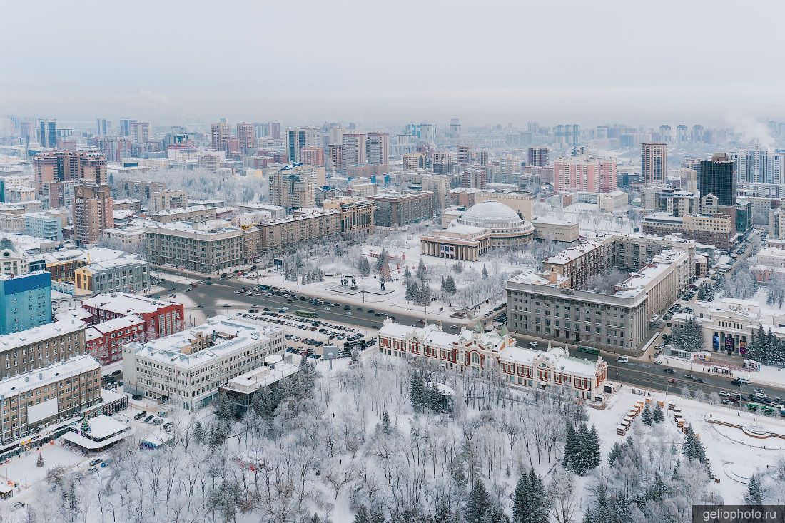 Площадь Ленина в Новосибирске зимой фото