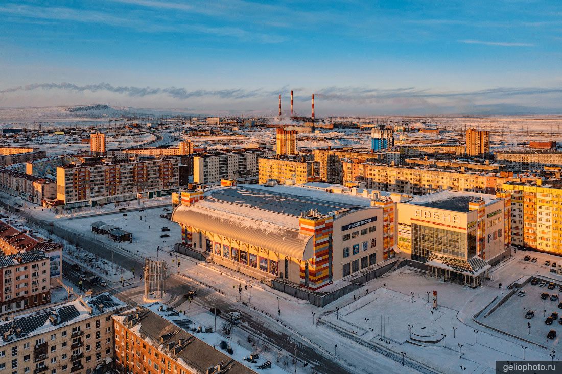 Спортивно-развлекательный комплекс Арена-Норильск фото
