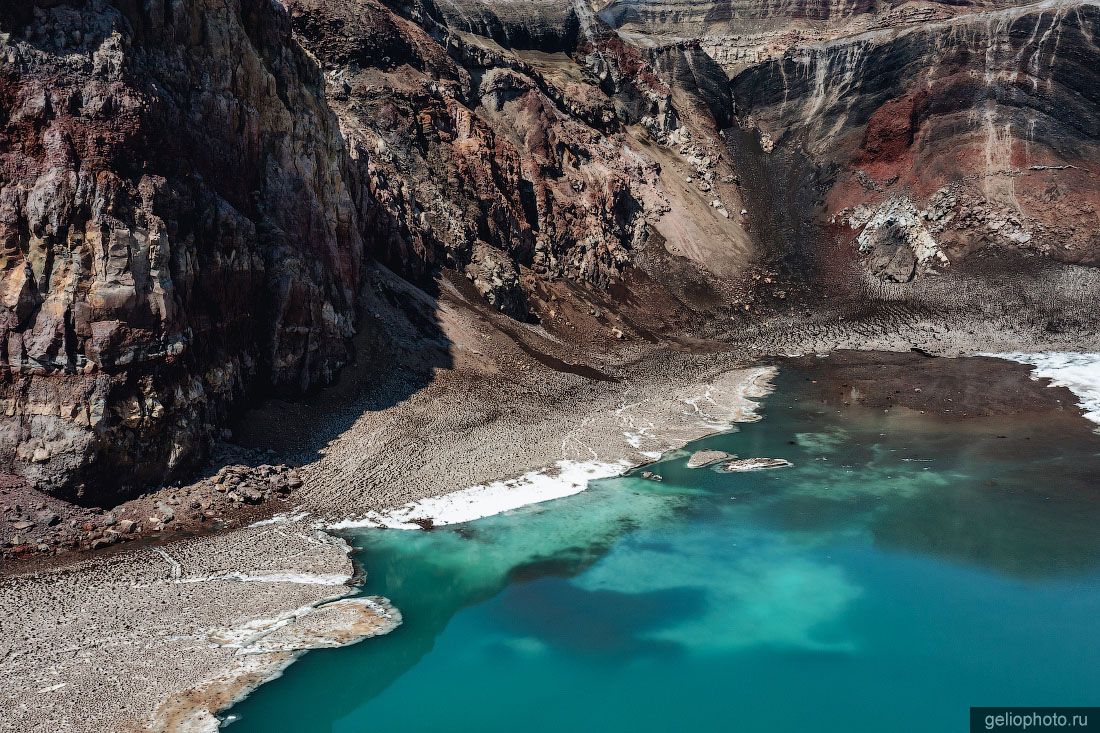 Озеро Голубое на вулкане Горелый фото