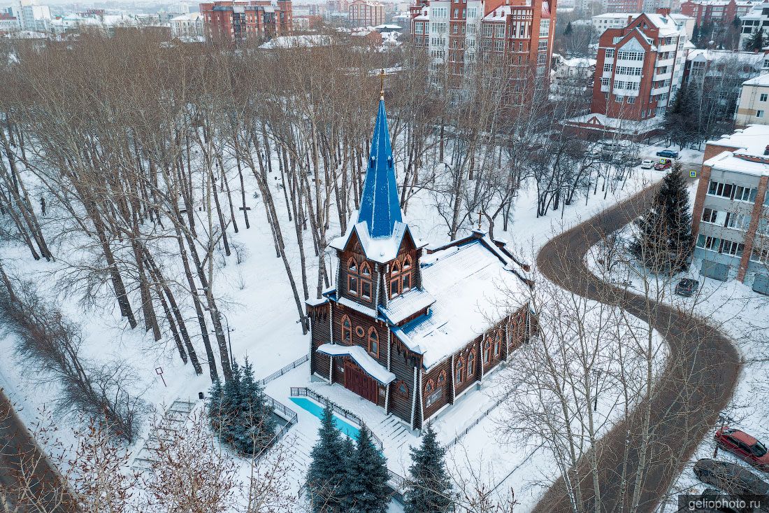 Церковь Святой Марии в Томске с высоты зимой фото