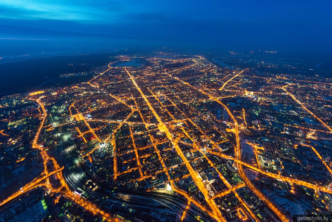Вечерний Новосибирск с высоты птичьего полёта фото