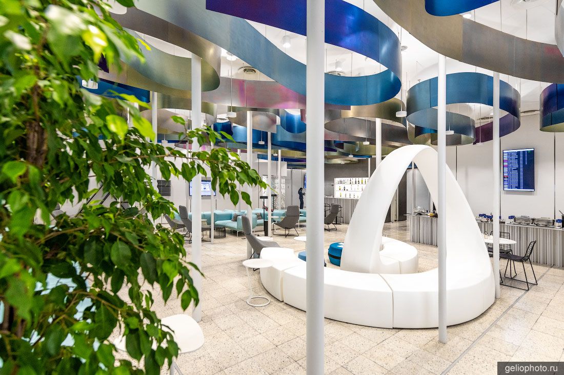 Интерьер бизнес-зала аэропорта Платов в Ростове-на-Дону фото