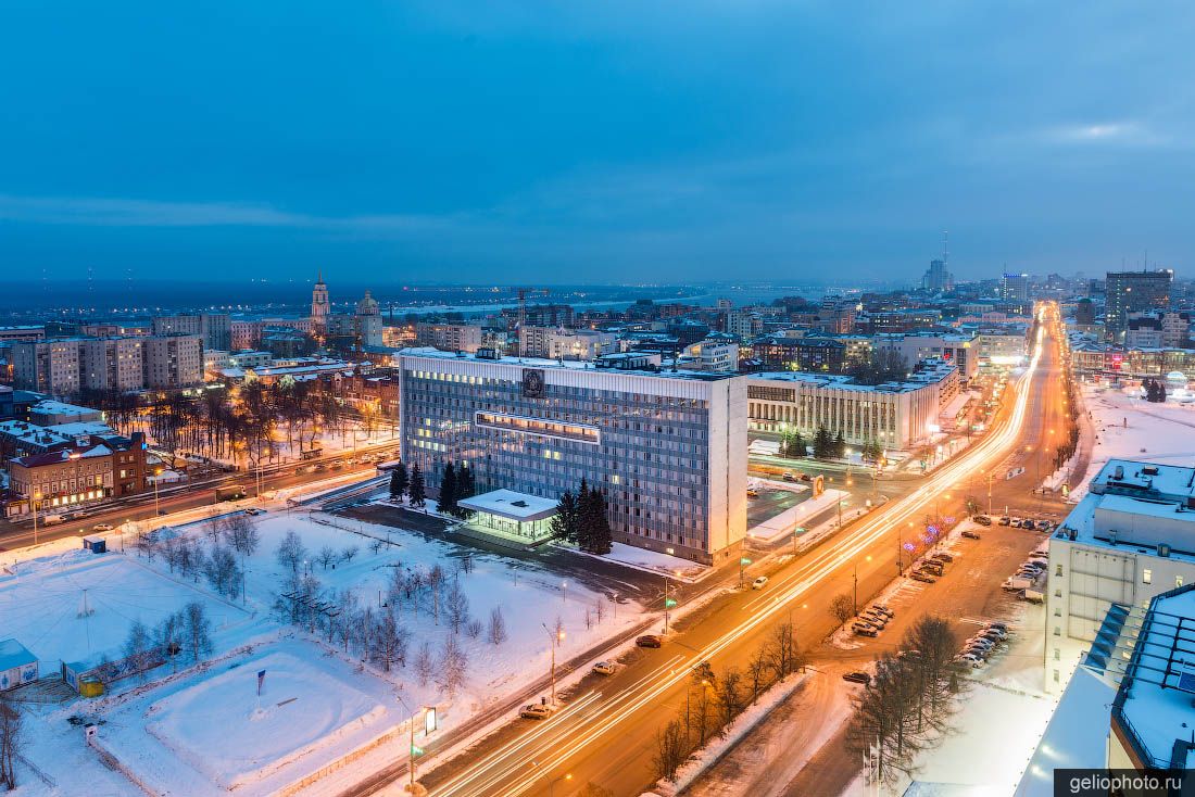 Законодательное собрание Пермского края зимой фото