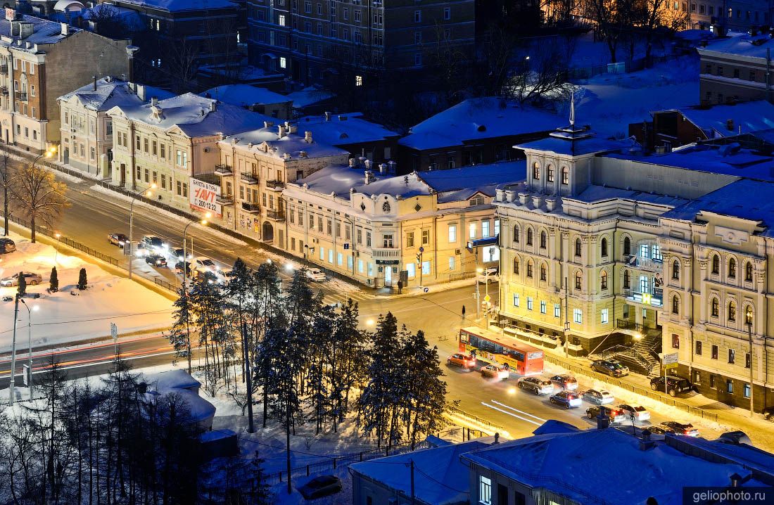 Угол Пушкина и Горького в Казани фото