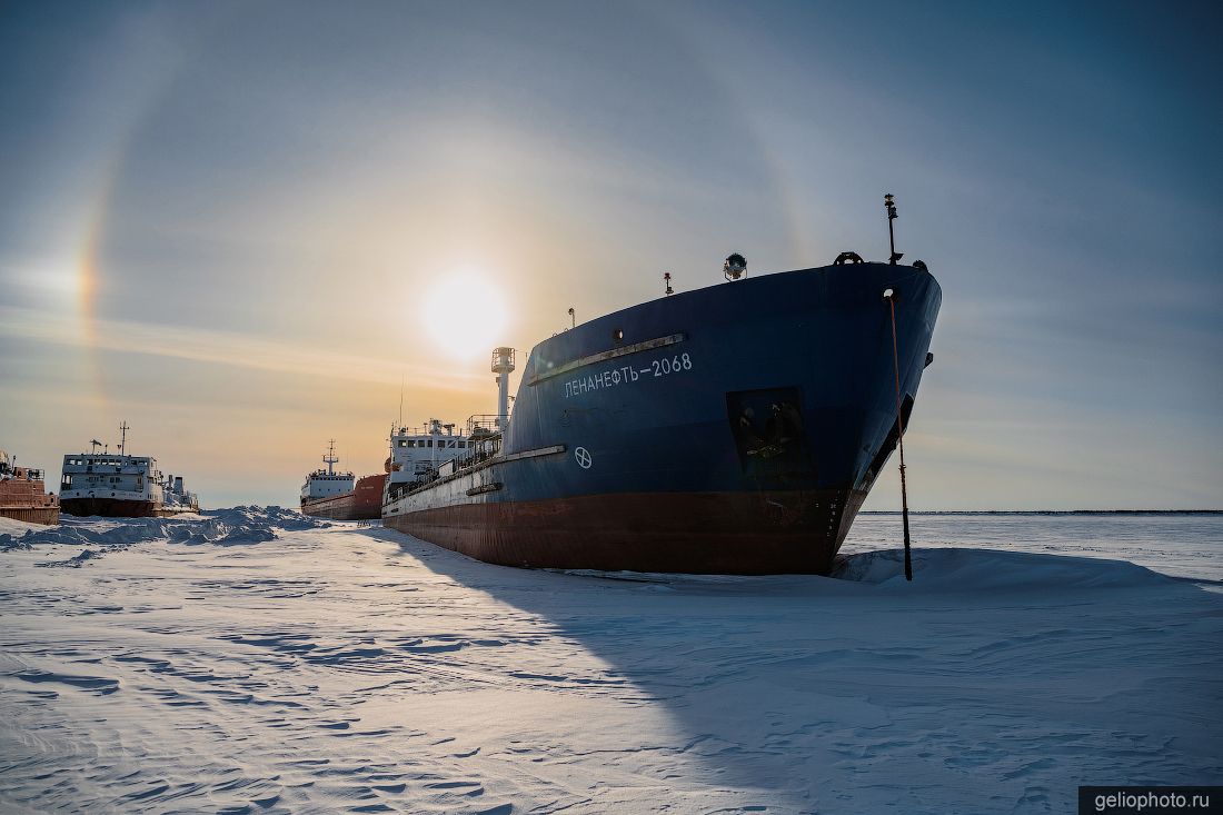 Судно Ленанефть-2068 в порту Хатанги фото