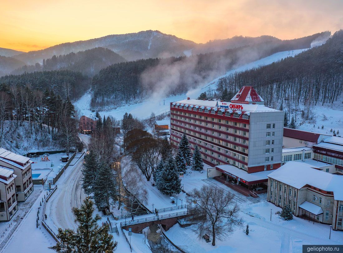 Санаторий Сибирь в Белокурихе зимой фото