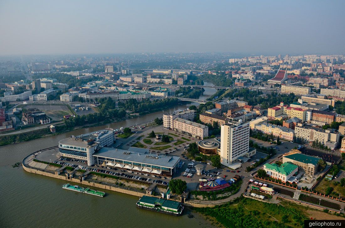 Вид на площадь Бухгольца в Омске с высоты фото