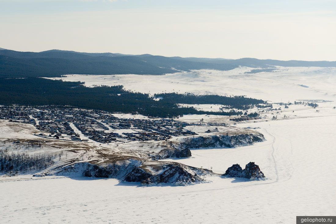 Посёлок Хужир на Байкале с высоты фото