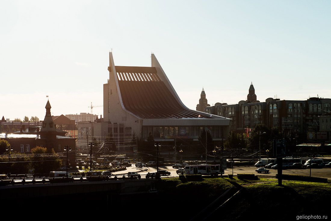 Музыкальный государственный театр в Омске фото